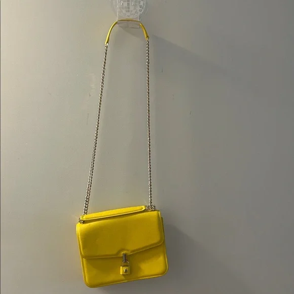 Kate Spade Locked Large Flap shoulder Bag in Pebbled Leather - Picture 5 of 11